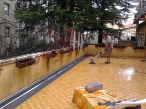 YDRO-TERRAZZA impermeabilizzante liquido per terrazze e balconi con fessurazioni (evita la demolizione)